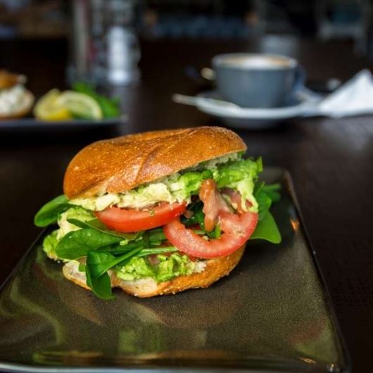 cieszynskie-kanapki-dlaczego-warto-monitorowac-naruszenia-znaku-towarowego-600